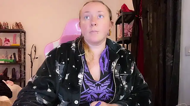 Snapshot of kisicaxx chatting on 13, 2, 2026 kisicaxx online show from 13, 2, 2026