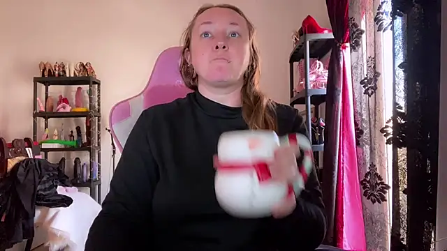 Snapshot of kisicaxx chatting on 18, 2, 2026 kisicaxx online show from 18, 2, 2026