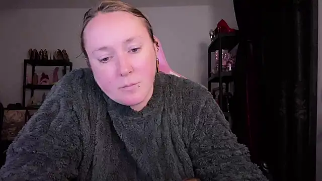 Snapshot of kisicaxx chatting on 27, 2, 2026 kisicaxx online show from 27, 2, 2026