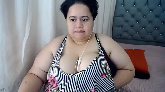 hotlesby4uxxx online show from 10, 12, 2024