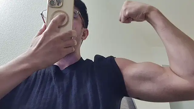 Snapshot of SebastianReiss chatting on 23, 6, 2026 SebastianReiss online show from 23, 6, 2026