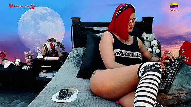 Snapshot of Hanna_Luna chatting on 25, 9, 2025 Hanna Luna online show from 25, 9, 2025