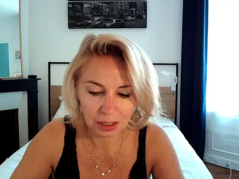 ADreamLady online show from 17, 9, 2025