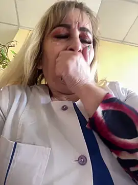 Irina2909xh online show from 10, 3, 2025