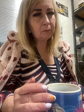 Irina2909xh online show from 1, 10, 2025