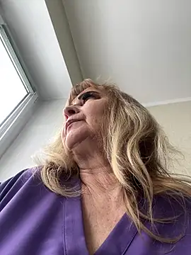 Irina2909xh online show from 14, 1, 2026