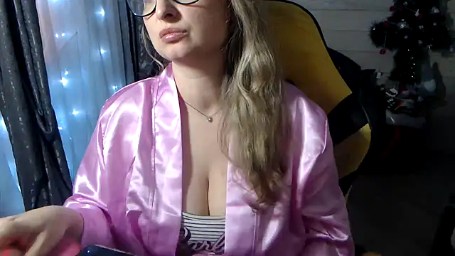 Snapshot of RubiLakros chatting on 10, 1, 2025 RubiLakros online show from 10, 1, 2025