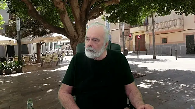 Snapshot of madriano chatting on 20, 5, 2026 madriano online show from 20, 5, 2026