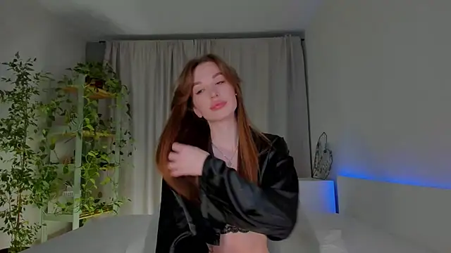 Snapshot of Masha_01 chatting on 7, 11, 2025 Masha 01 online show from 7, 11, 2025