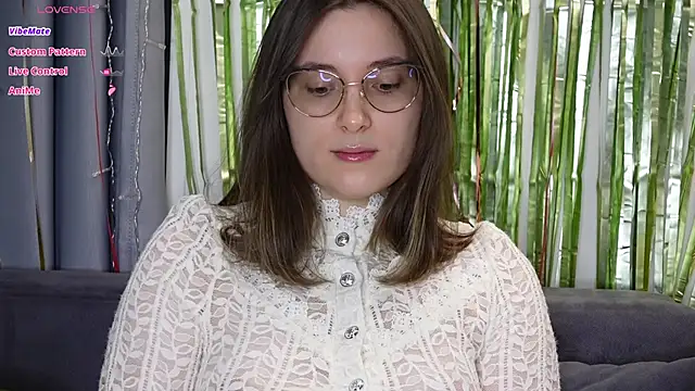 Snapshot of BeckyMartens chatting on 20, 9, 2025 BeckyMartens online show from 20, 9, 2025