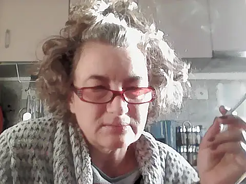 Snapshot of Sunnylarrah chatting on 26, 9, 2025 Sunnylarrah online show from 26, 9, 2025