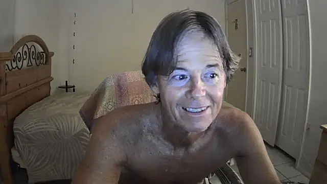 Snapshot of nakeedcowboi65 chatting on 6, 5, 2026 nakeedcowboi65 online show from 6, 5, 2026