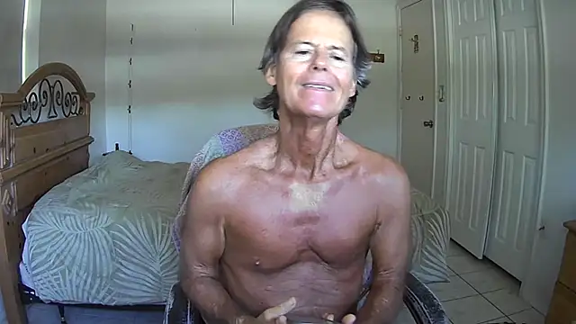 Snapshot of nakeedcowboi65 chatting on 6, 5, 2026 nakeedcowboi65 online show from 6, 5, 2026