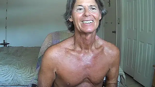 Snapshot of nakeedcowboi65 chatting on 26, 5, 2026 nakeedcowboi65 online show from 26, 5, 2026