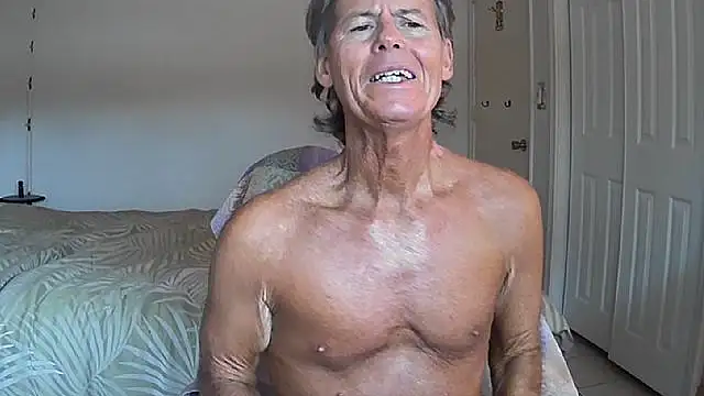 Snapshot of nakeedcowboi65 chatting on 30, 5, 2026 nakeedcowboi65 online show from 30, 5, 2026