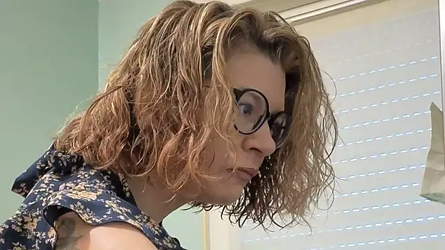 Snapshot of jennylovence chatting on 19, 3, 2026 jennylovence online show from 19, 3, 2026
