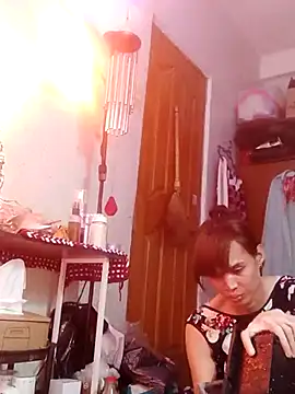 QueenSoreal online show from 4, 3, 2025