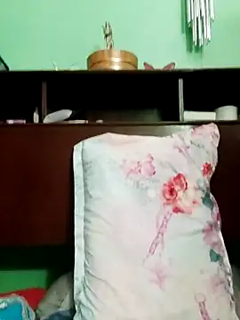 QueenSoreal online show from 4, 4, 2026