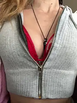 Heidi Harper online show from 21, 10, 2025