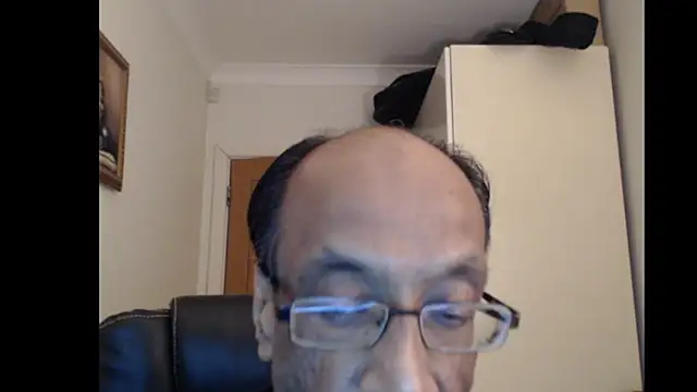 Snapshot of rauncher1 chatting on 7, 6, 2026 rauncher1 online show from 7, 6, 2026