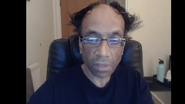 Snapshot of rauncher1 chatting on 24, 6, 2026 rauncher1 online show from 24, 6, 2026