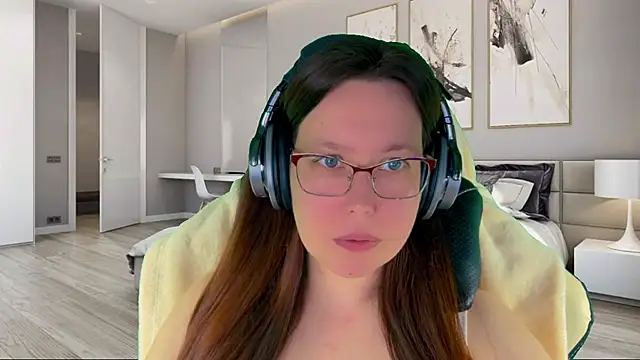Snapshot of Victoria_Romans chatting on 20, 3, 2025 Victoria Romans online show from 20, 3, 2025