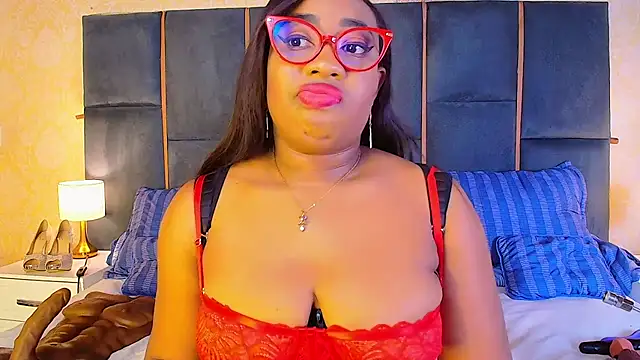 CaseyMoon online show from 16, 10, 2025