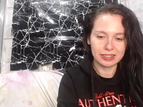 Snapshot of Venusluxodomme chatting on 10, 6, 2026 Venusluxodomme online show from 10, 6, 2026