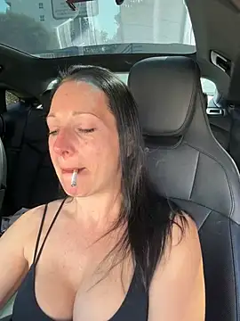 Viola Beck online show from 4, 2, 2025