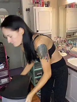 lolabunny9 online show from 20, 12, 2024