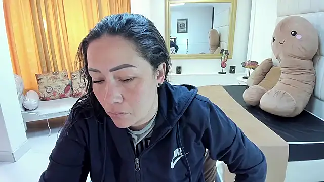 gaby trent online show from 17, 9, 2025