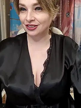 Snapshot of Mika_Passion chatting on 3, 5, 2026 Mika Passion online show from 3, 5, 2026