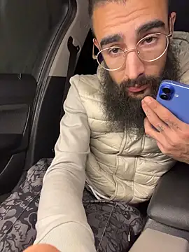 Av0caT online show from 17, 12, 2025