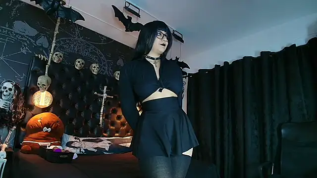 AlexHoe  online show from 2, 4, 2026