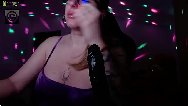 SonyaDevon online show from 8, 1, 2025