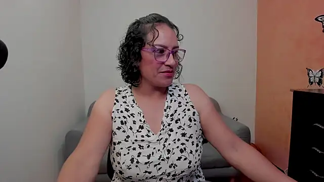 Snapshot of scarlet_wet chatting on 19, 6, 2026 scarlet wet online show from 19, 6, 2026