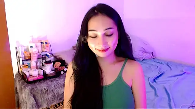 SweetLilly 18 online show from 24, 10, 2025