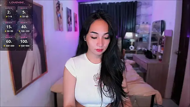 SweetLilly 18 online show from 4, 12, 2025