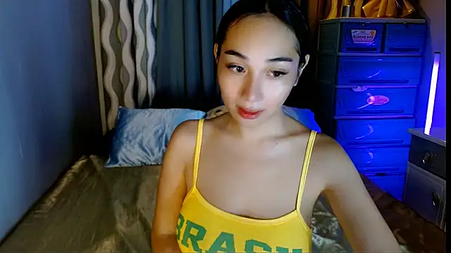 SweetLilly 18 online show from 24, 5, 2026