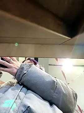 Frost foxy online show from 7, 12, 2024