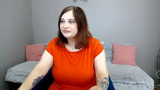 Estheri online show from 7, 10, 2025