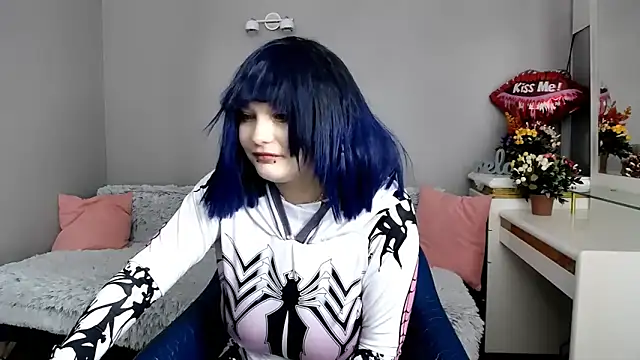 Estheri online show from 3, 2, 2026