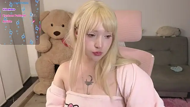 Snapshot of KuroChan420 chatting on 4, 6, 2026 KuroChan420 online show from 4, 6, 2026