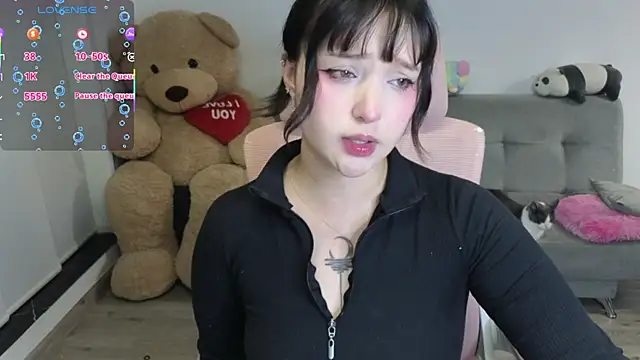 Snapshot of KuroChan420 chatting on 8, 7, 2026 KuroChan420 online show from 8, 7, 2026