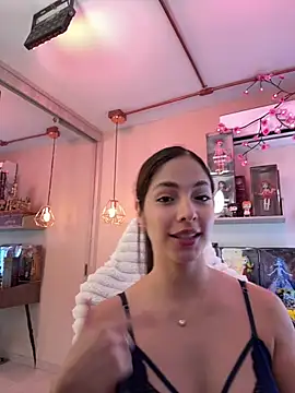 Snapshot of Zoe_Bae chatting on 10, 1, 2026 Zoe Bae online show from 10, 1, 2026