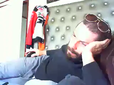 Snapshot of Sitonmyface2020@xh chatting on 5, 3, 2025 Sitonmyface2020xh online show from 5, 3, 2025