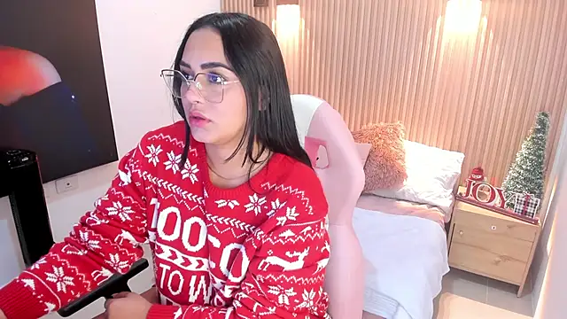 Snapshot of AMELIE_xx chatting on 30, 12, 2024 AMELIE xx online show from 30, 12, 2024