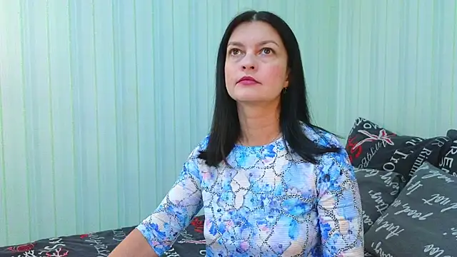  Lily  online show from 7, 2, 2026