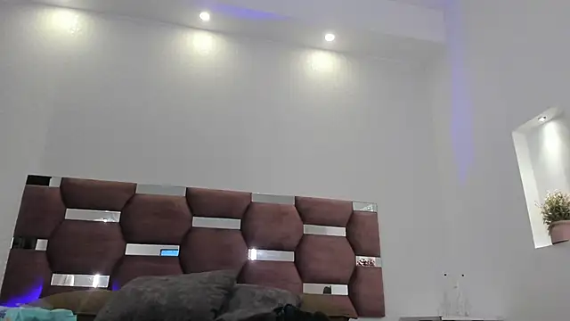 AlondraDiossa03 online show from 20, 2, 2025