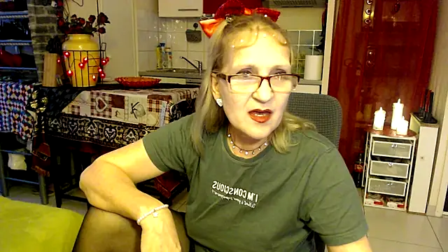 Snapshot of Ala-N-Dala chatting on 10, 2, 2026 Ala-N-Dala online show from 10, 2, 2026